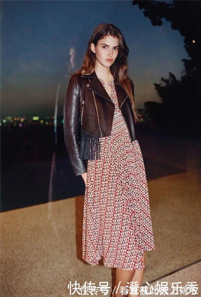 搭配 “百褶裙”不受宠了,今年开始流行“奶奶裙”,青春减龄有气质