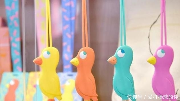 画家|齐白石画一只鸟价值千万，网友吐槽是幼儿水平，专家：看看鸟眼睛
