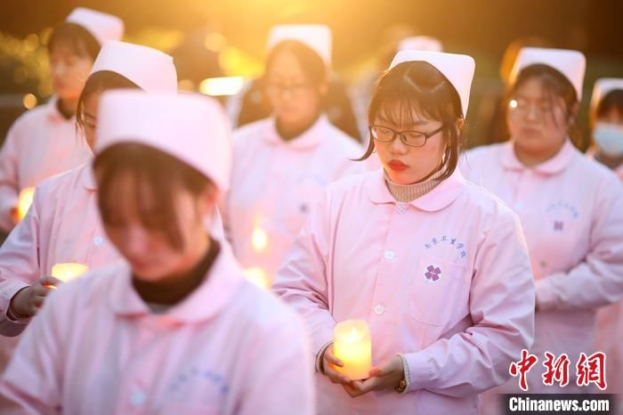  泱波|南京举行“烛光祭·国际和平集会”告慰逝者祈愿和平