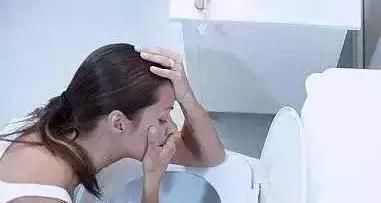 莉莉|“最牛孕妇”火了,怀孕“1小时”就产子,一不留神孩子就出生了