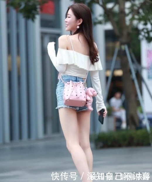 街拍|街拍:青春可爱的小姐姐,没错,这是初恋的感觉!