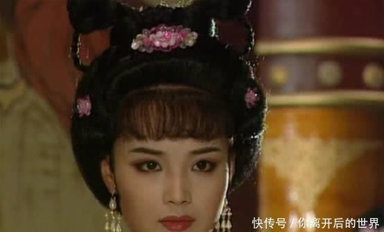 一个一年只洗一次澡的侍女死后,康熙皇帝下令按嫔礼办理丧事!