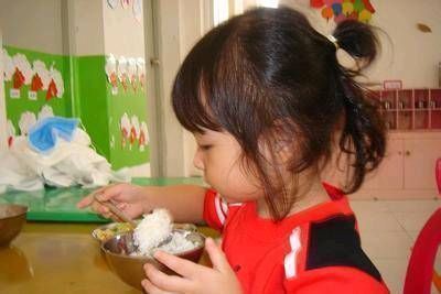 孩子|3岁的男孩经常喝妈妈做的汤,几乎停止发育儿科医生瞎胡闹