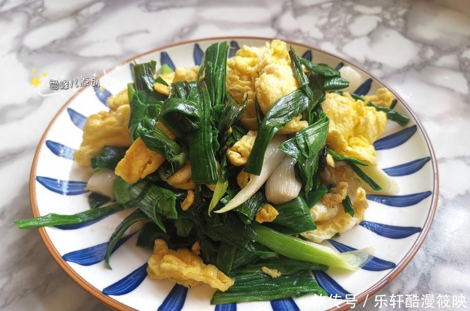 春天这菜再不吃就老了，简单一炒味道超好，孩子都能多吃一碗饭