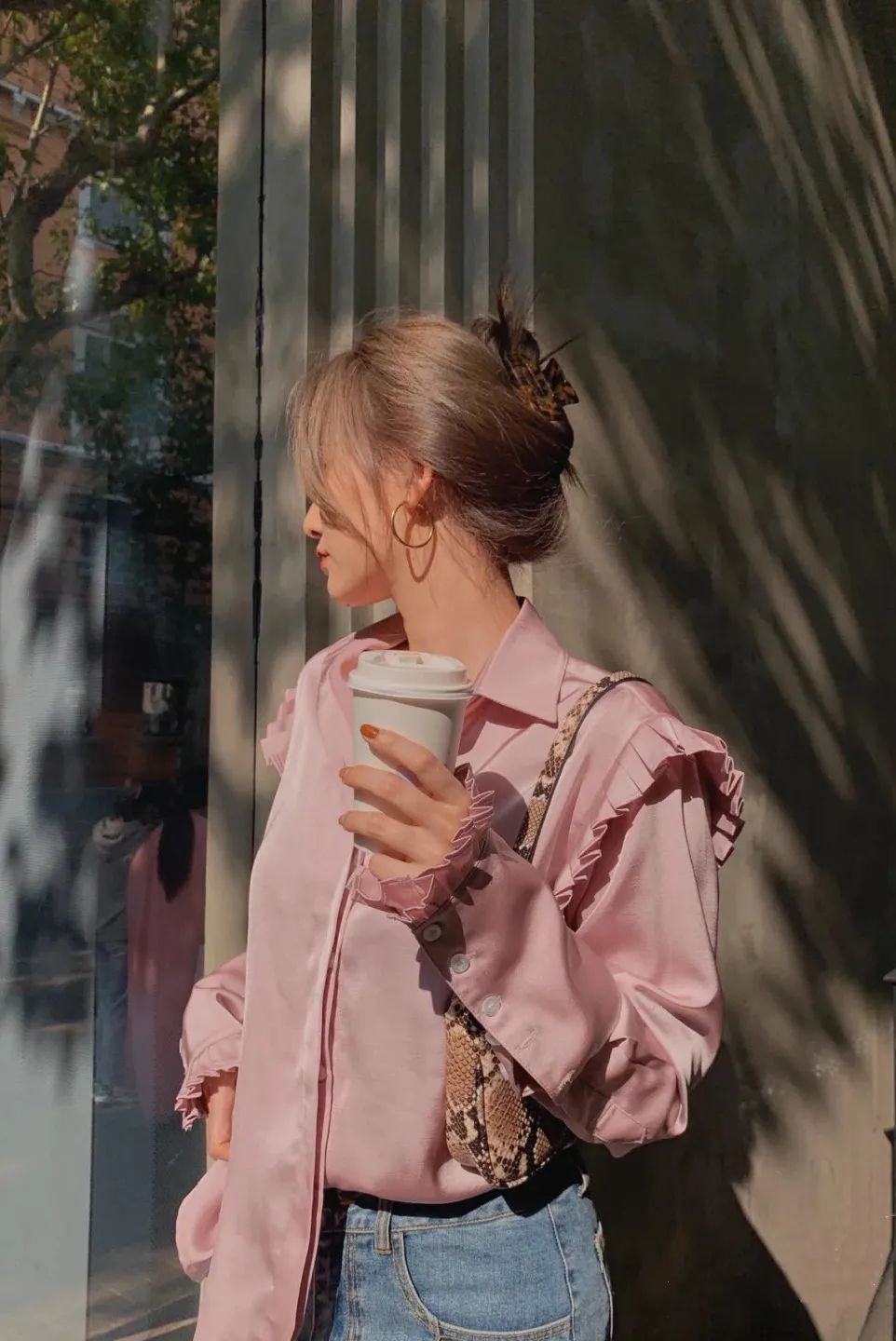 bilibili|别再披头散发了!这3个发型小技巧显嫩又高级