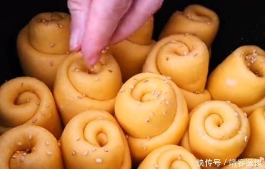 酵母粉|红薯加一个鸡蛋，用电饭锅，简单一做，比面包还好吃，美味小零食