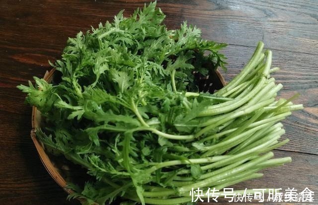 朋友说|失眠很怕这菜,上锅蒸一蒸,2天吃一次,清心安神,一觉睡到天明