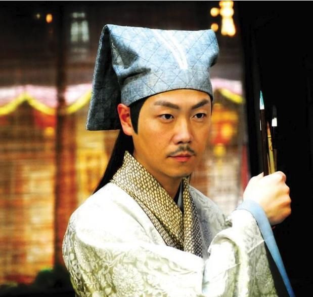  放在眼里|范进中举后的故事才最精彩，三年的他，连左宗棠都不放在眼里了