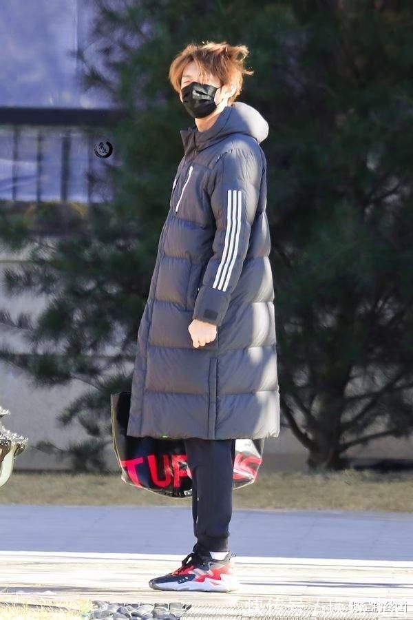 乐华训练生张景昀喊话想去乐华年会，杜华要求进前十五，希望大吗