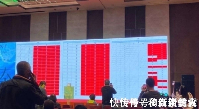 夫妻二人|房产证上尽量不要写夫妻二人的名字,这是为什么?原因很现实