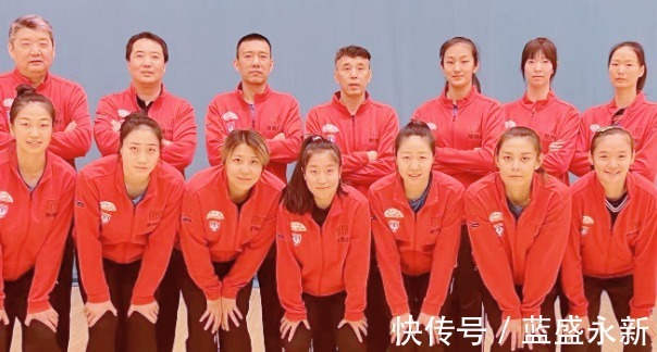 李伟伟|深圳女排14人已到齐!张可凡恐缺席新赛季,未见李伟伟身影!
