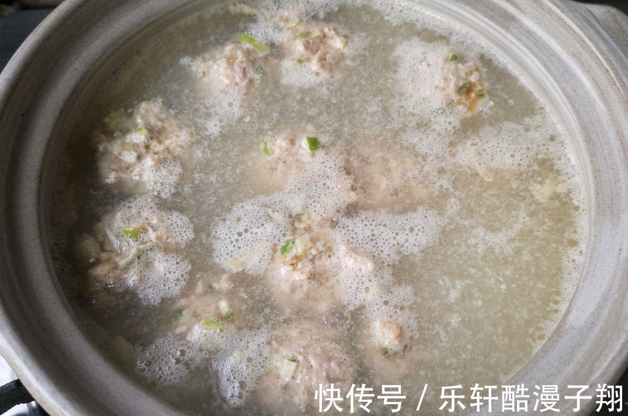营养健康|清淡可口，营养健康的冬瓜丸子汤，真的不来一碗吗