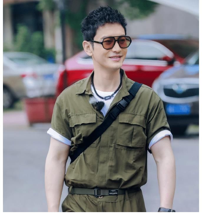 龔俊|《中餐廳5》全員到齊，龔俊周也再同框引關(guān)注，豪華房車太搶鏡了