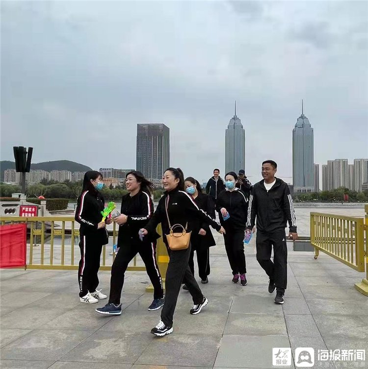 凤鸣湖#枣庄移动组织开展“幸福1+1”“快乐工作·健康生活”秋季健步走活动