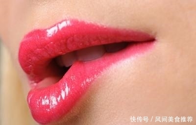 其实你根本不用买口红!用这几支变色唇膏,轻松打造完美妆容