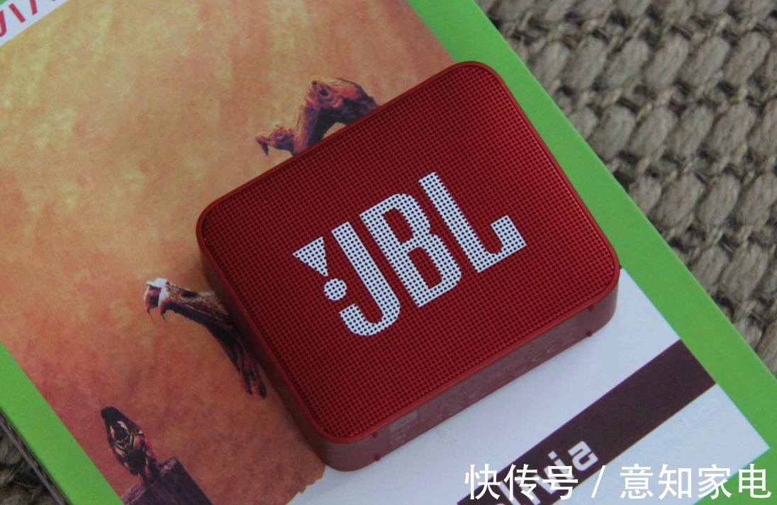 GO2|“浓缩的都是精华”：JBL GO2便携式蓝牙音箱评测