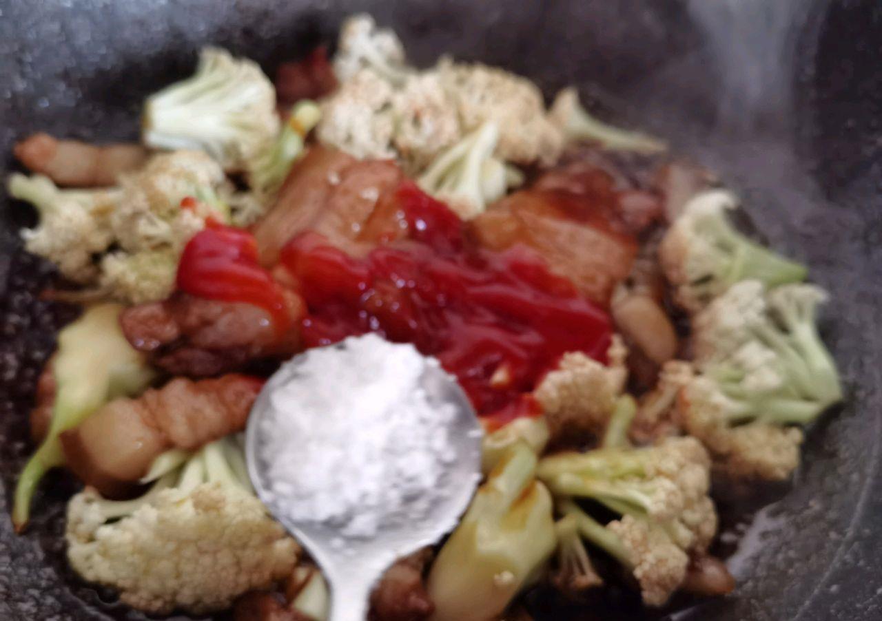 红烧肉|花菜五花肉,美味健康,肥而不腻