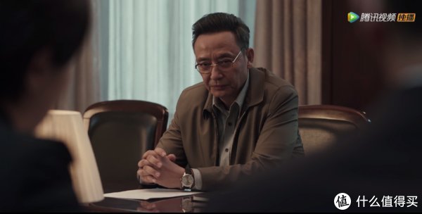 翻译$大隐者原创深度影评 篇五十四:《扫黑风暴》深度影评:贺芸的暴露,就在这次会议上