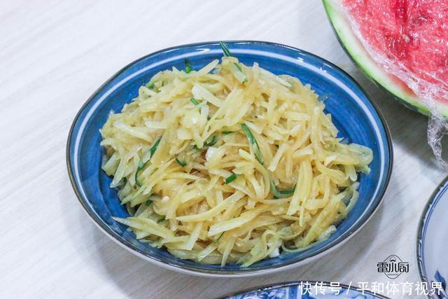 晚餐|晒一下我和老公的晚餐,3个菜成本不到20块钱,两个人都吃撑了