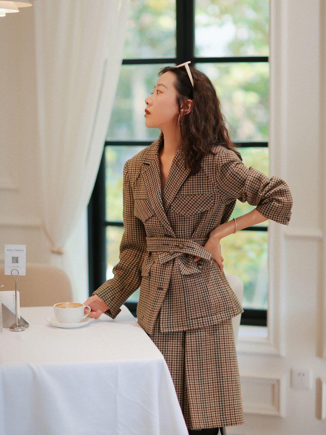 半身裙|没有高颜值、大长腿也别焦虑,试试“毛呢外套”,太适合普通大众