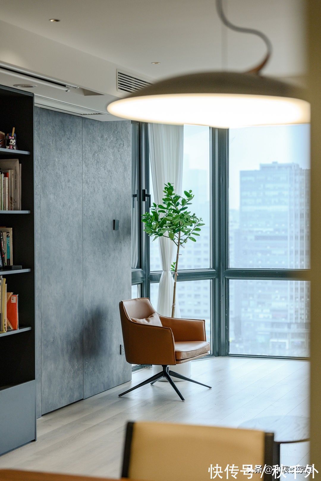 沐宸|越来越多年轻人选择客厅不装电视,还真别说,这样的家出彩又实用