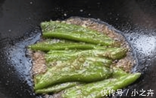 青椒蒂|百吃不腻的虎皮青椒, 制作简单, 秒杀五星级大厨! 天天都想在家吃