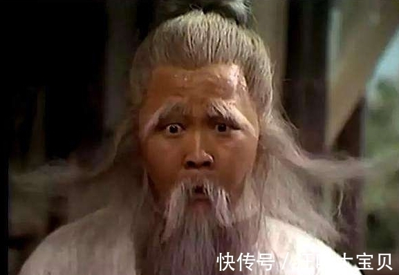 上联@上联:“小偷偷偷偷东西”,网友纷纷给出下联,趣味十足堪称妙对