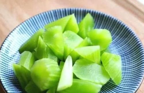 养肝就是养命,3样食物可多吃,排毒素、清垃圾,肝脏越来越健康