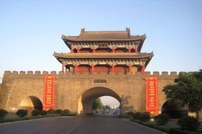 嘲讽!乞丐出一上联小偷偷偷偷东西,秀才对出下联,对的太好了!