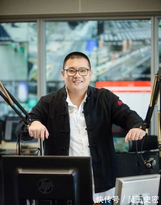 太尬！天津交通广播主持人节目中吵架 节目中情绪失控摔门而去