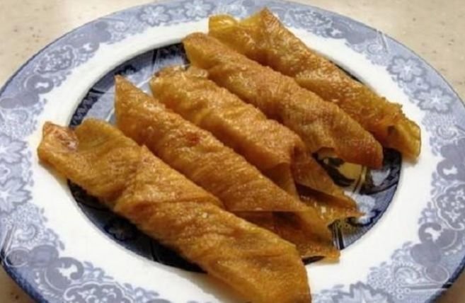 美食精选:泡椒田鸡,豆皮饺子,香辣烤翅,番茄土豆球的做法