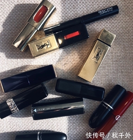 mac 嫌自己口红拔干不持久?那是你不懂怎么选,学会这四招不花冤枉钱