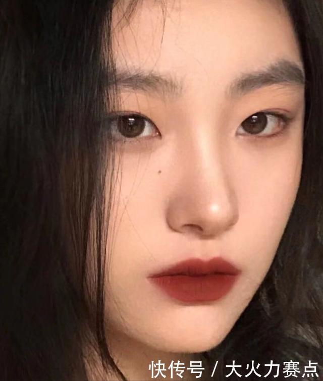 ysl|40岁女人涂什么口红显年轻这5支“港风色”,黄皮白皮都减龄