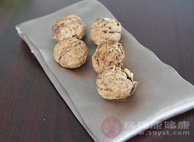 核桃的功效 这种食物竟能治疗胆石症