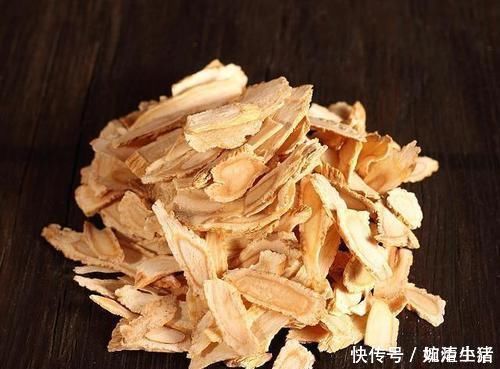 此物|黄芪跟此物“天作之合”,没事多喝点,助排毒,肝脏会“感激”你