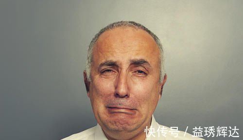 研究协会|三大表现预示老年痴呆!60岁后,想老而不呆,请牢牢记住这3个字