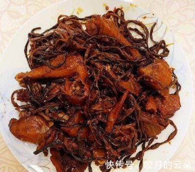 让美味又营养的地锅小公鸡,满足你的胃吧!让美味又营养的地锅小公鸡,满足你的胃吧!