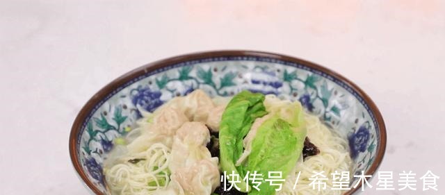 瘦肉|凭一碗云吞面圈粉吃货，生意火爆！一学就会，味道不输正宗名店！