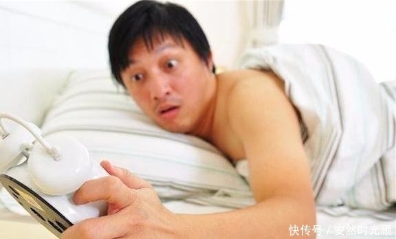 饮料|睡觉时,若有3个表现,十有八九是“糖尿病”悄悄来临,别忽视