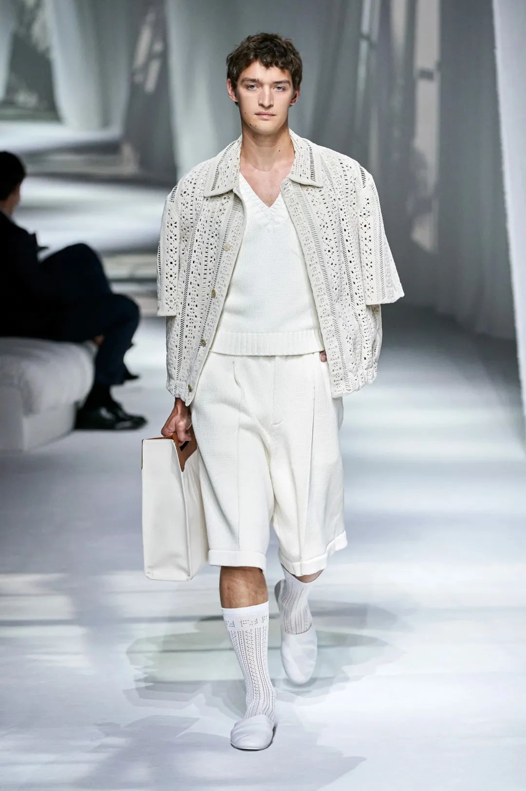 「短裤」也能穿得体面？这些穿法让男女都动心