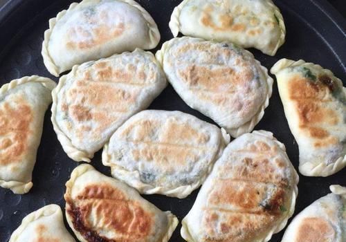 搅拌均匀|早餐我家就吃这东西，不和面不擀面，10分钟搞定，比油条包子好吃