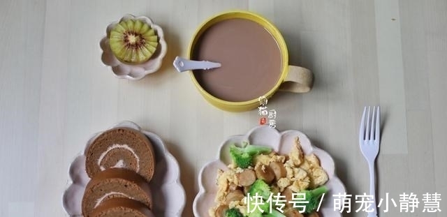80后妈妈给孩子做早餐5年,每天不重样,网友:幸福感和仪式感