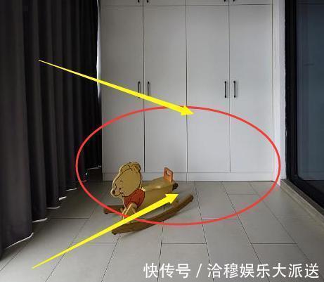 阳台柜|阳台别''空置''了，在一面打造柜子，实用性又高还美观省钱