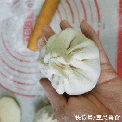  牛肉|最常吃的家常菜，还属牛肉馅饼最诱人