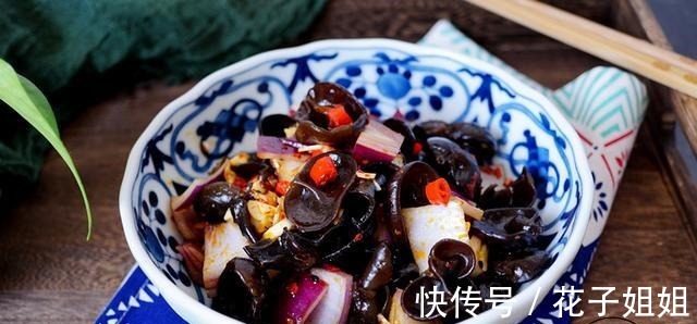 芝麻油|人到中老年,建议这6类食物要常吃健康又营养,别舍不得花钱!