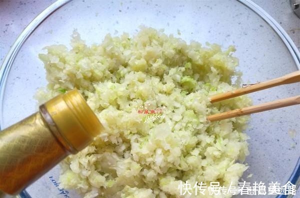 饺子馅里最不能放这东西,许多人都放了,难怪饺子不鲜没香味!