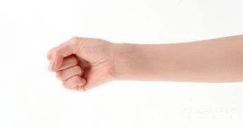 下肢|脑梗不是悄无声息,一旦头部有四种表现,建议尽早查一下脑CT!