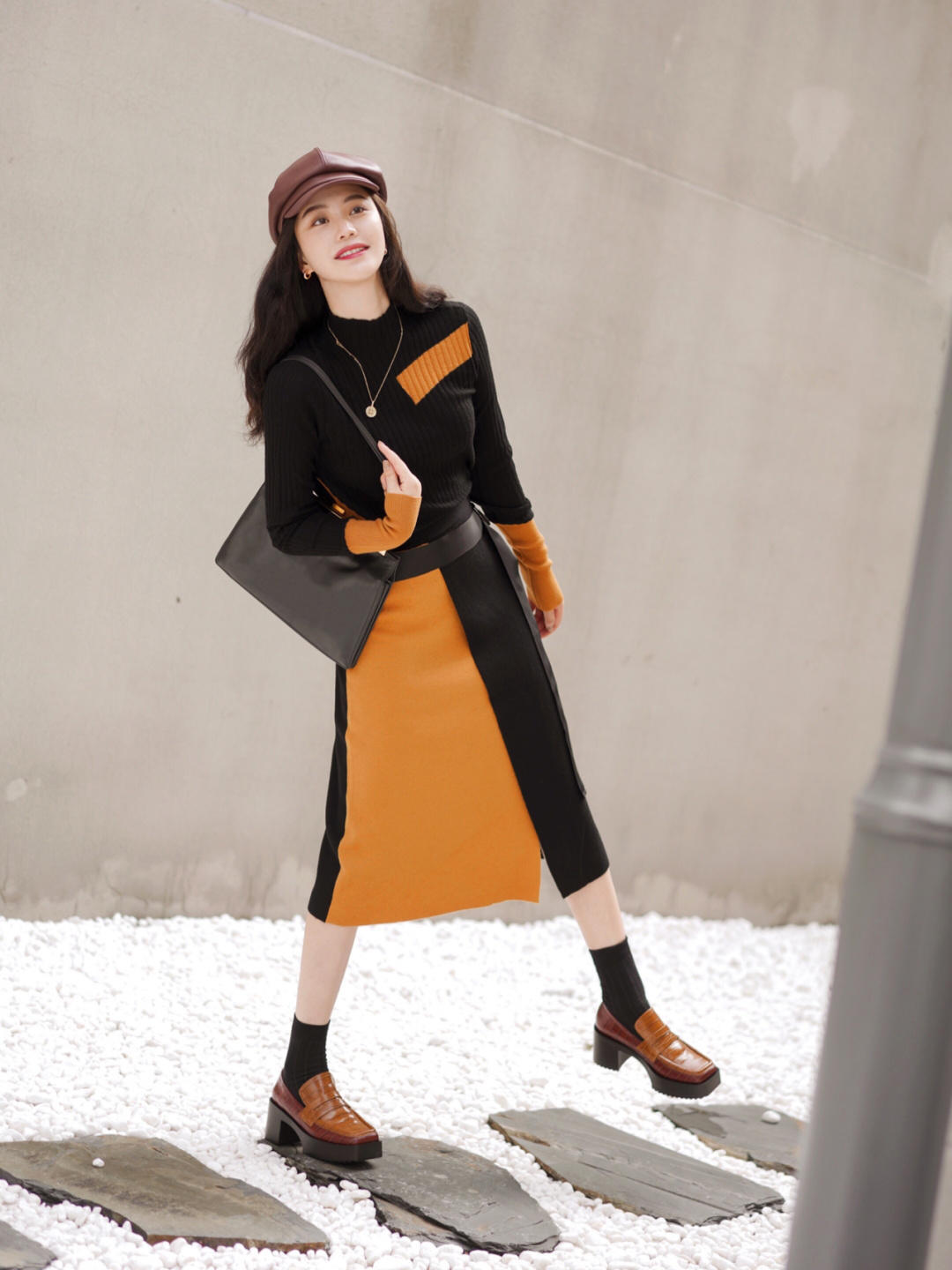 黑色|不会穿没关系,这4组“针织套装”的搭配经验分享给你,太优雅了