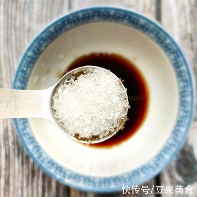 冬天最适合做这一锅菜,热气腾腾的好吃下饭