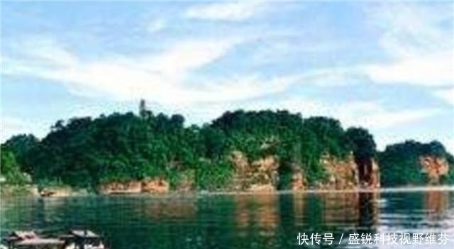 “荣誉市民”潘鸿忠:25年一张照片获奖5000元,25年后索赔280万